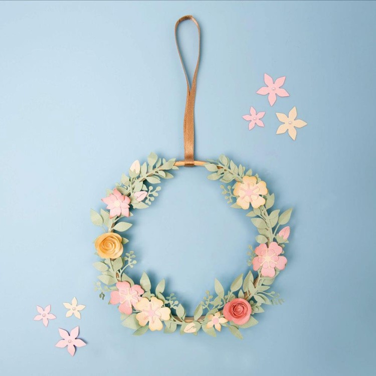 Inspiracja wykorzystująca wykrojniki Sizzix Thinlits Wedding Wreath by Olivia Rose