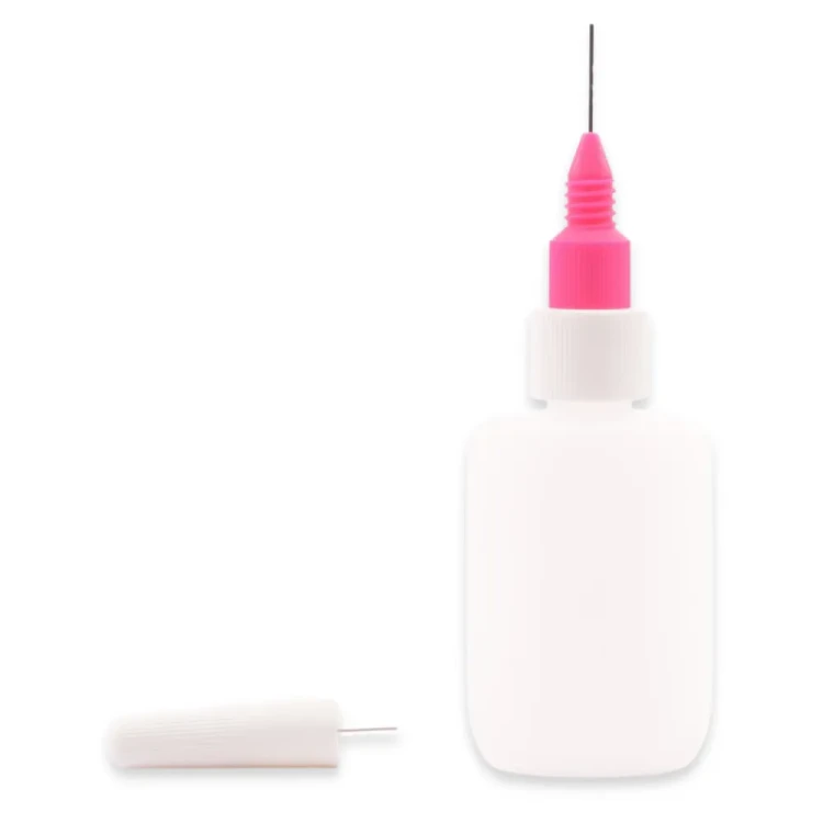 Końcówka aplikatora jest wykonana ze stali nierdzewnej