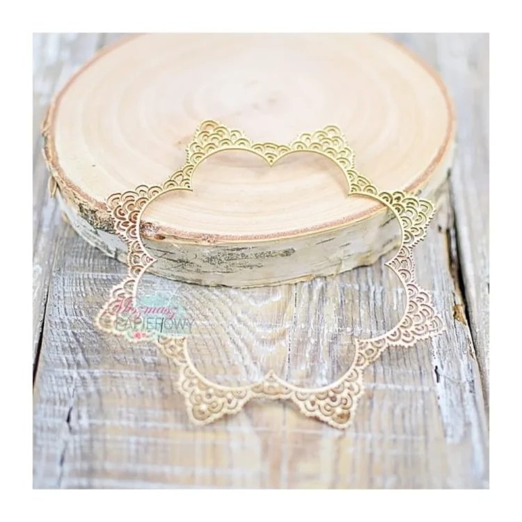 Koronkowa serwetka - tekturka ozdobna