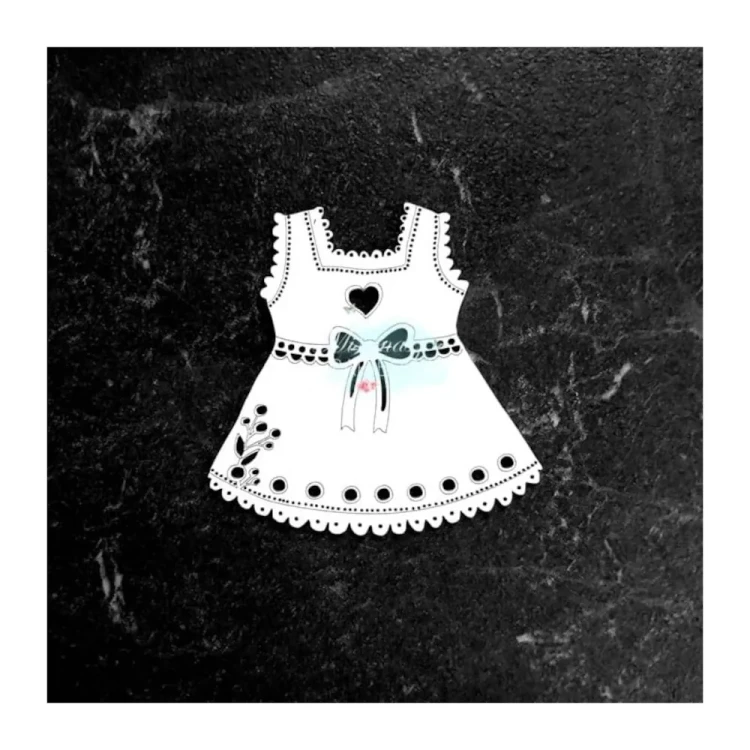 Dziewczęca sukieneczka – tekturka ozdobna