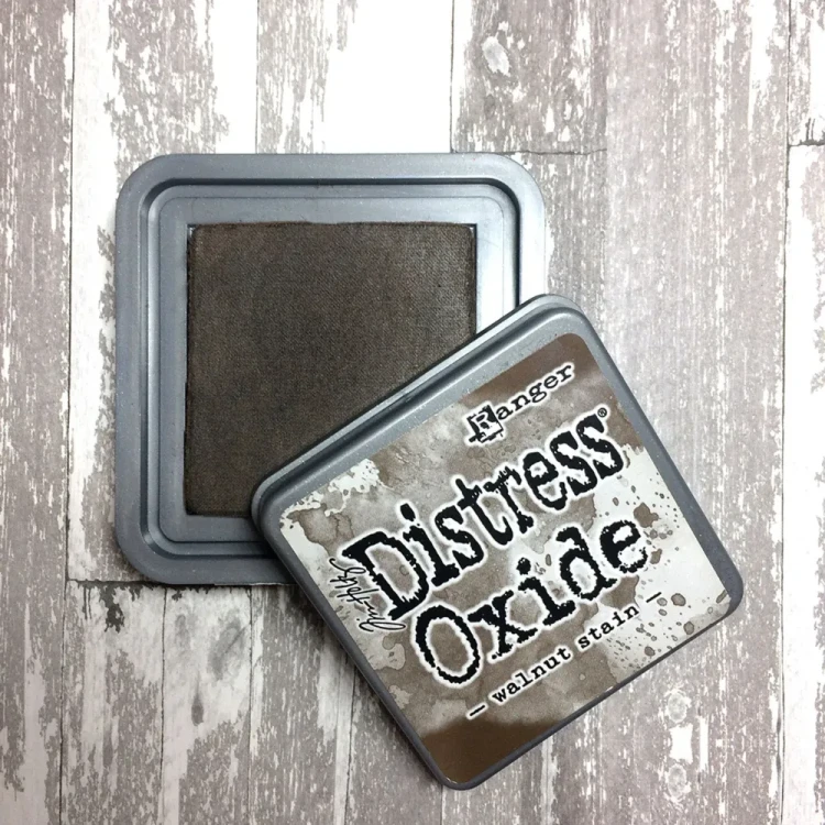 Distress Oxide Walnut Stain TDO56324