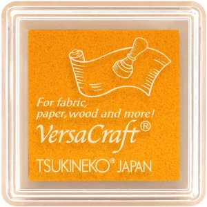 Poduszka z tuszem do tkanin Saffron (Szafranowy) - VersaCraft Small Tsukineko